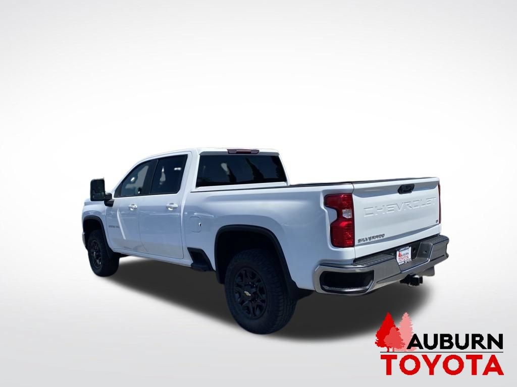 Used 2024 Chevrolet Silverado 2500 LT AWD/4WD image 5