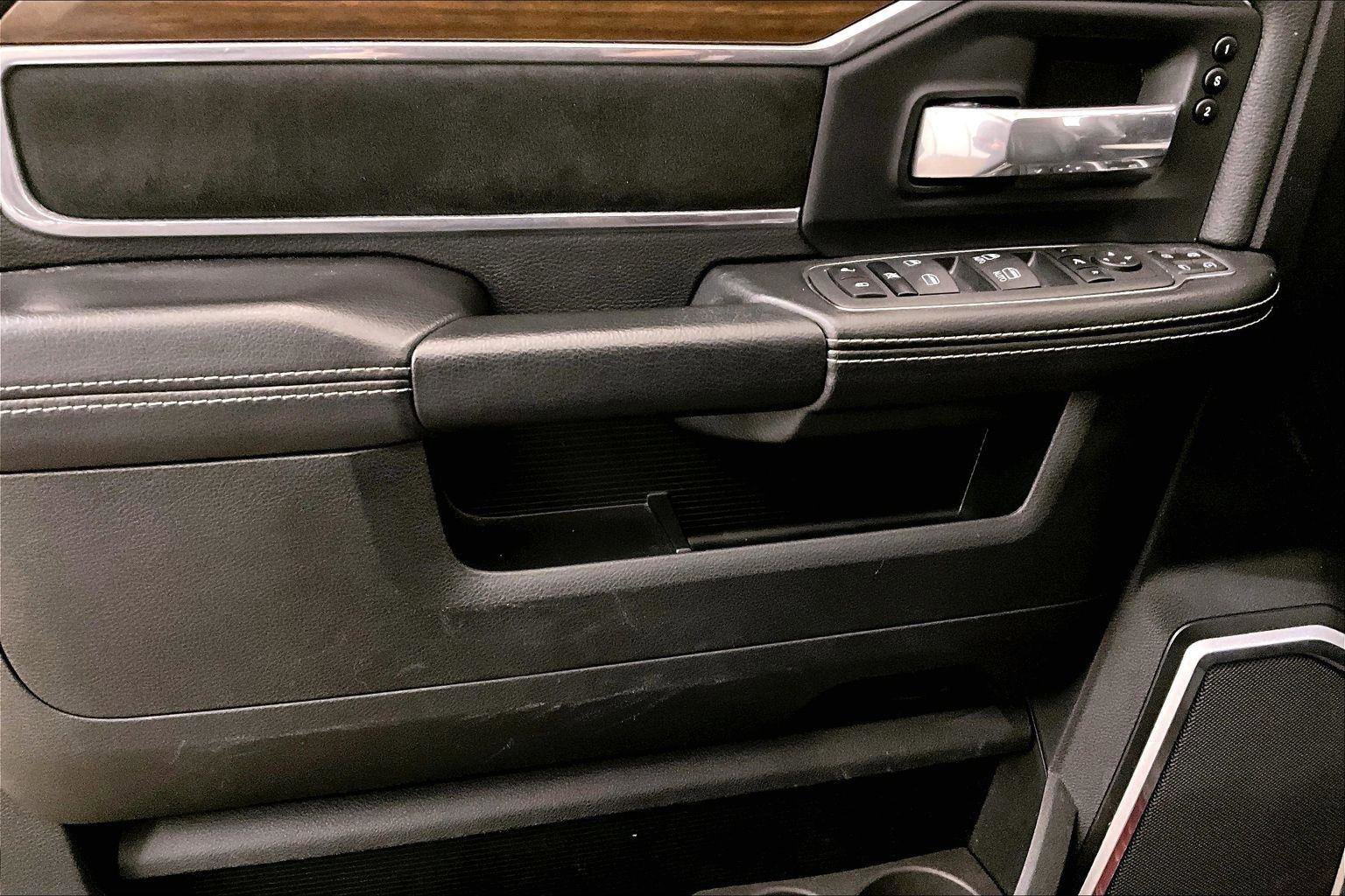 Used 2024 RAM 3500 Laramie image 22