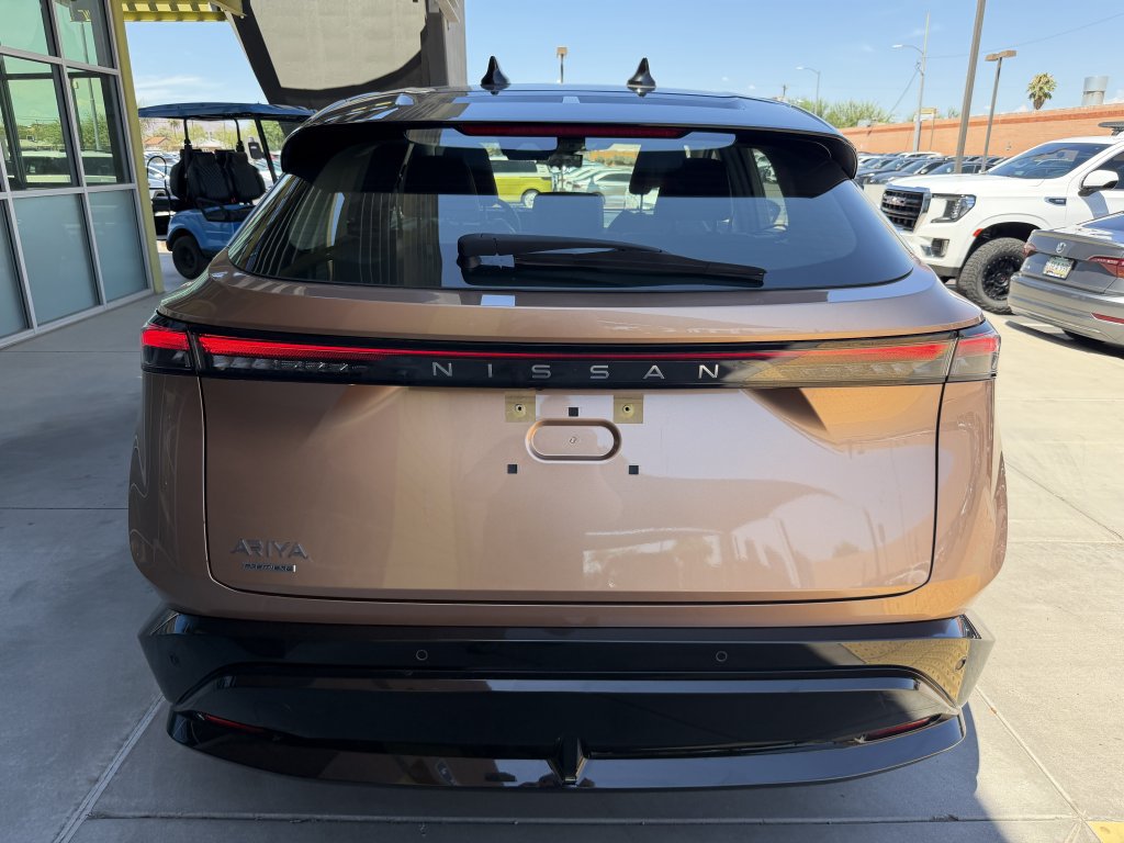 Used 2023 Nissan Ariya FWD image 13