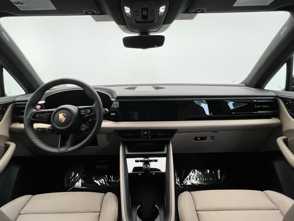 New 2025 Porsche Macan 4 Electric image 6