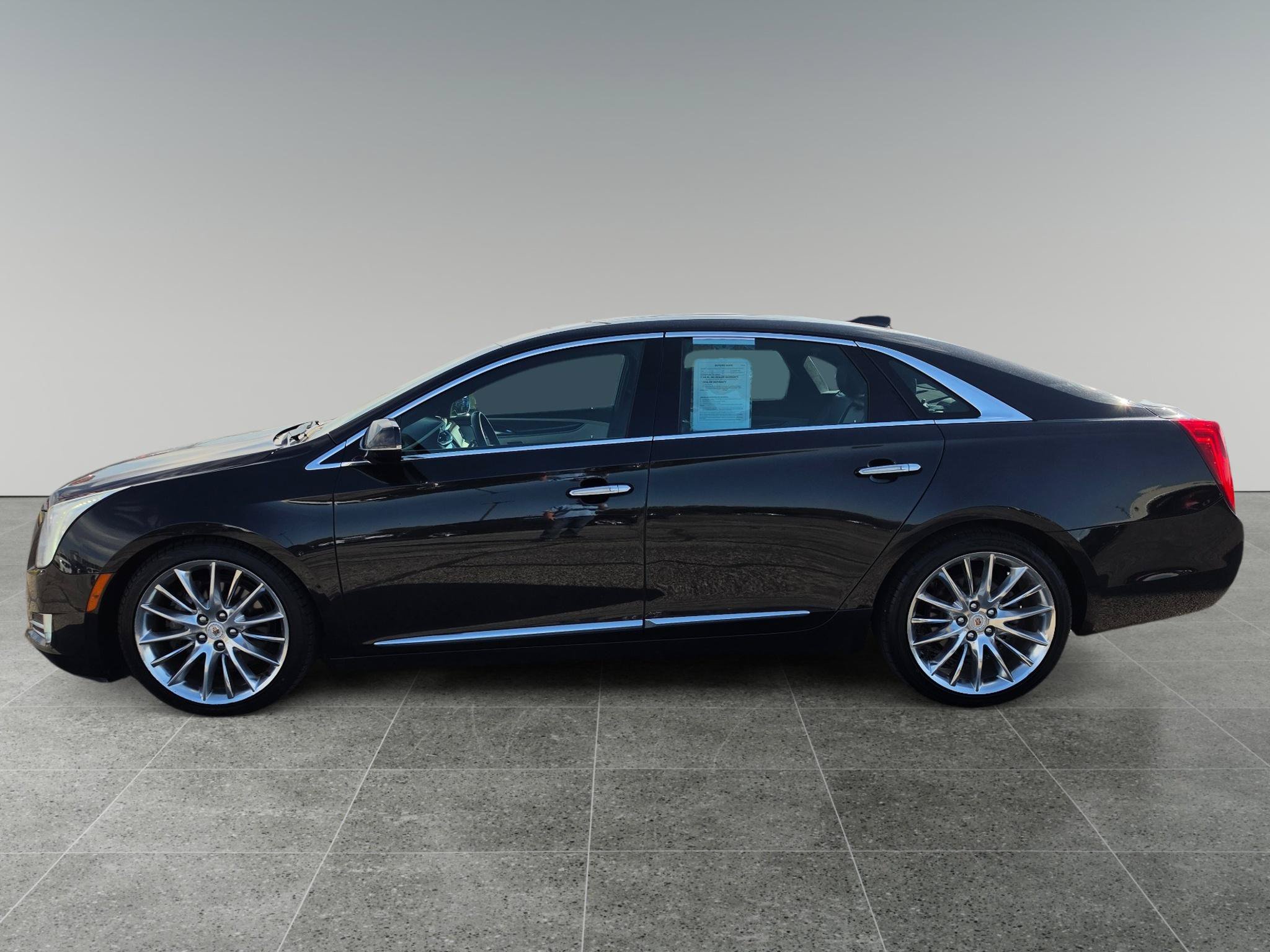 Used 2015 Cadillac XTS Platinum AWD/4WD image 2
