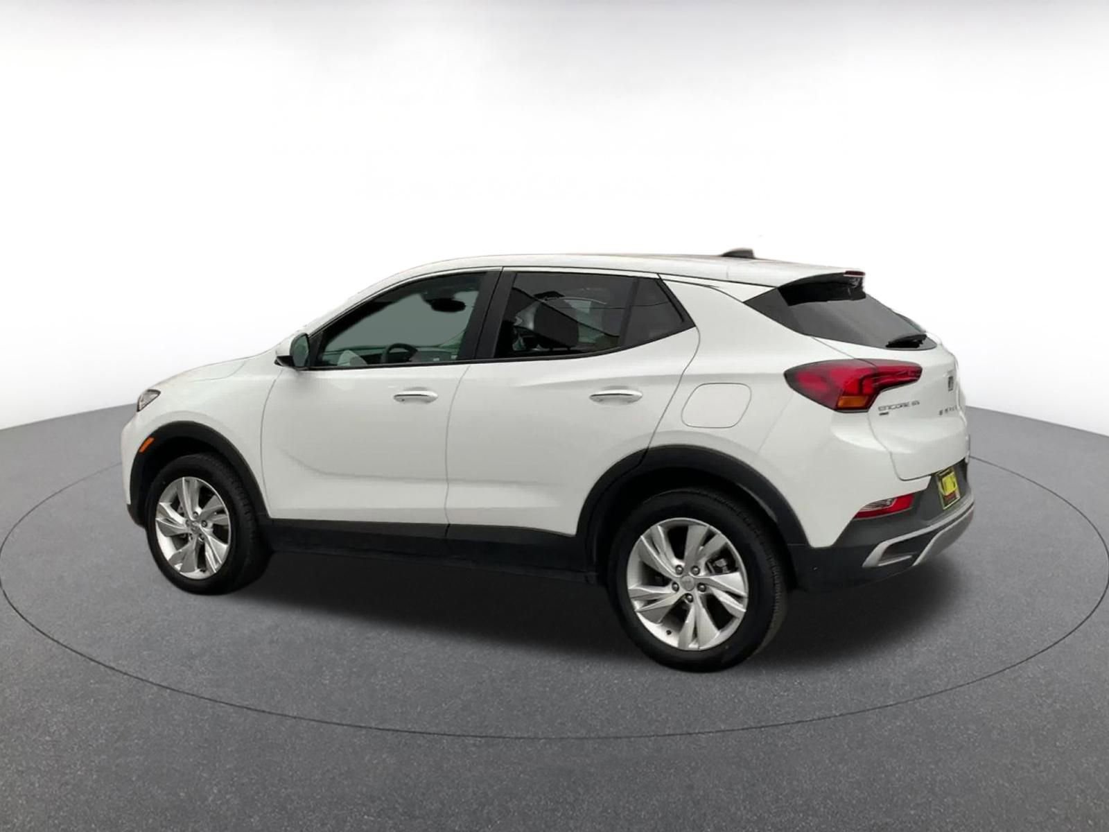 Used 2025 Buick Encore GX Preferred image 10