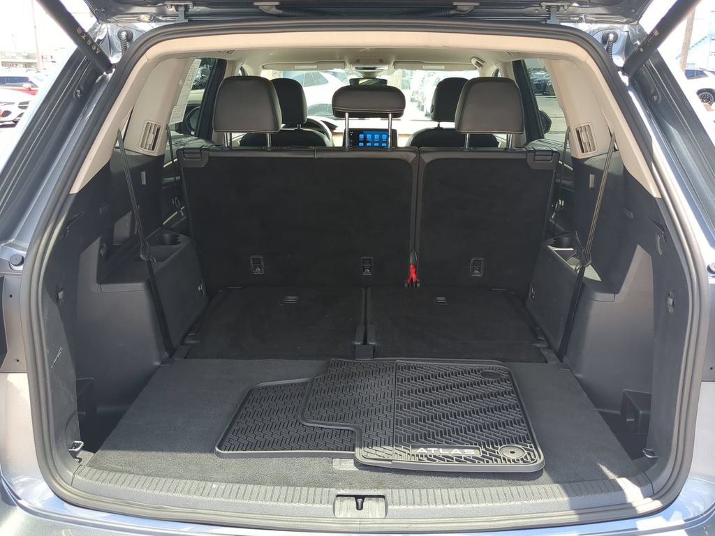 Used 2024 Volkswagen Atlas SE AWD/4WD image 9