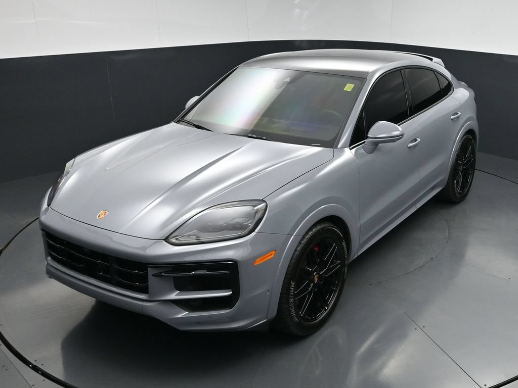 Certified 2025 Porsche Cayenne GTS AWD/4WD image 16