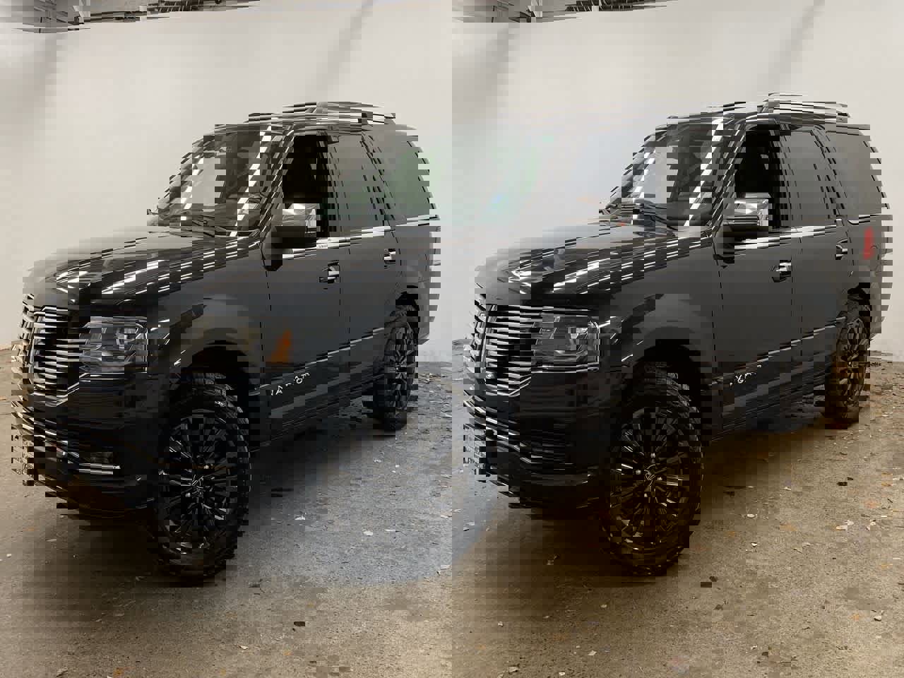 Used 2015 Lincoln Navigator 4WD