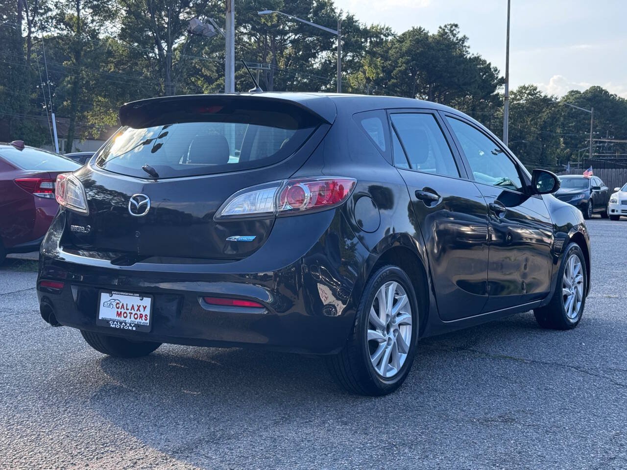 Used 2012 MAZDA MAZDA3 i Touring FWD image 3