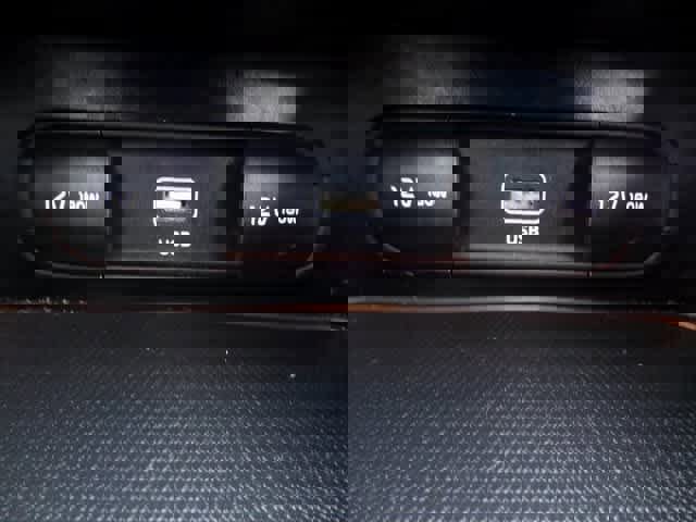 Used 2023 Kia Forte LXS image 25