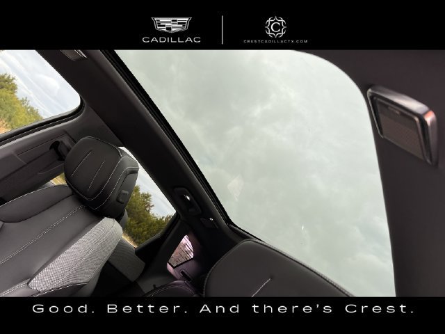 Certified 2025 Cadillac Optiq Luxury 1 AWD/4WD image 24