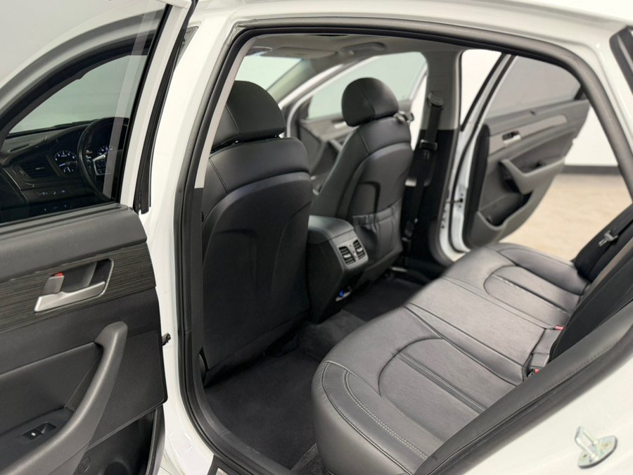 Used 2019 Hyundai Sonata Limited w/ Ultimate Package 04 FWD image 41