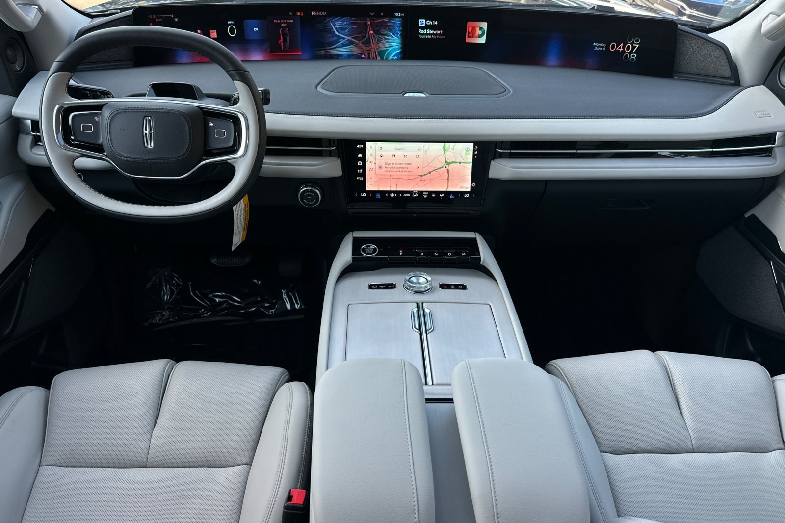 New 2026 Lincoln Navigator L Reserve AWD/4WD image 12