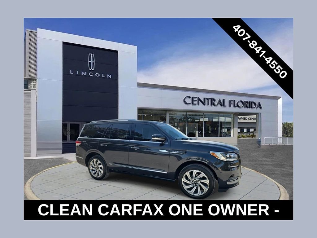 Used 2024 Lincoln Navigator Reserve image 1