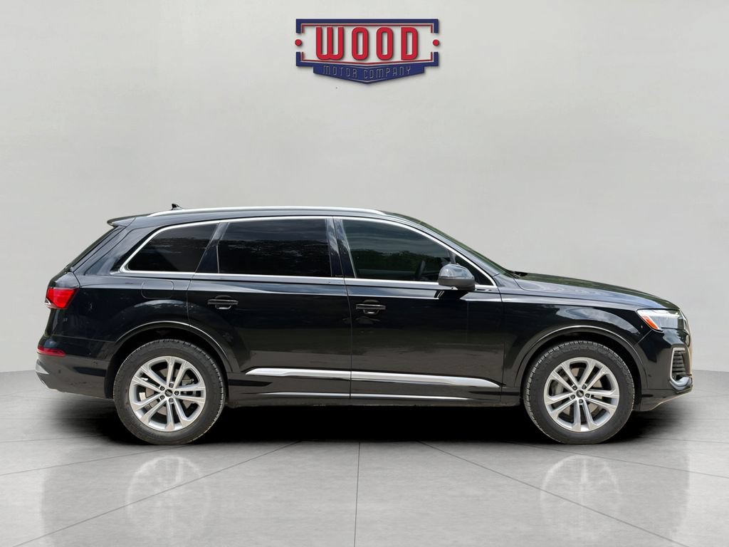 Used 2025 Audi Q7 3.0T Premium Plus AWD/4WD image 2