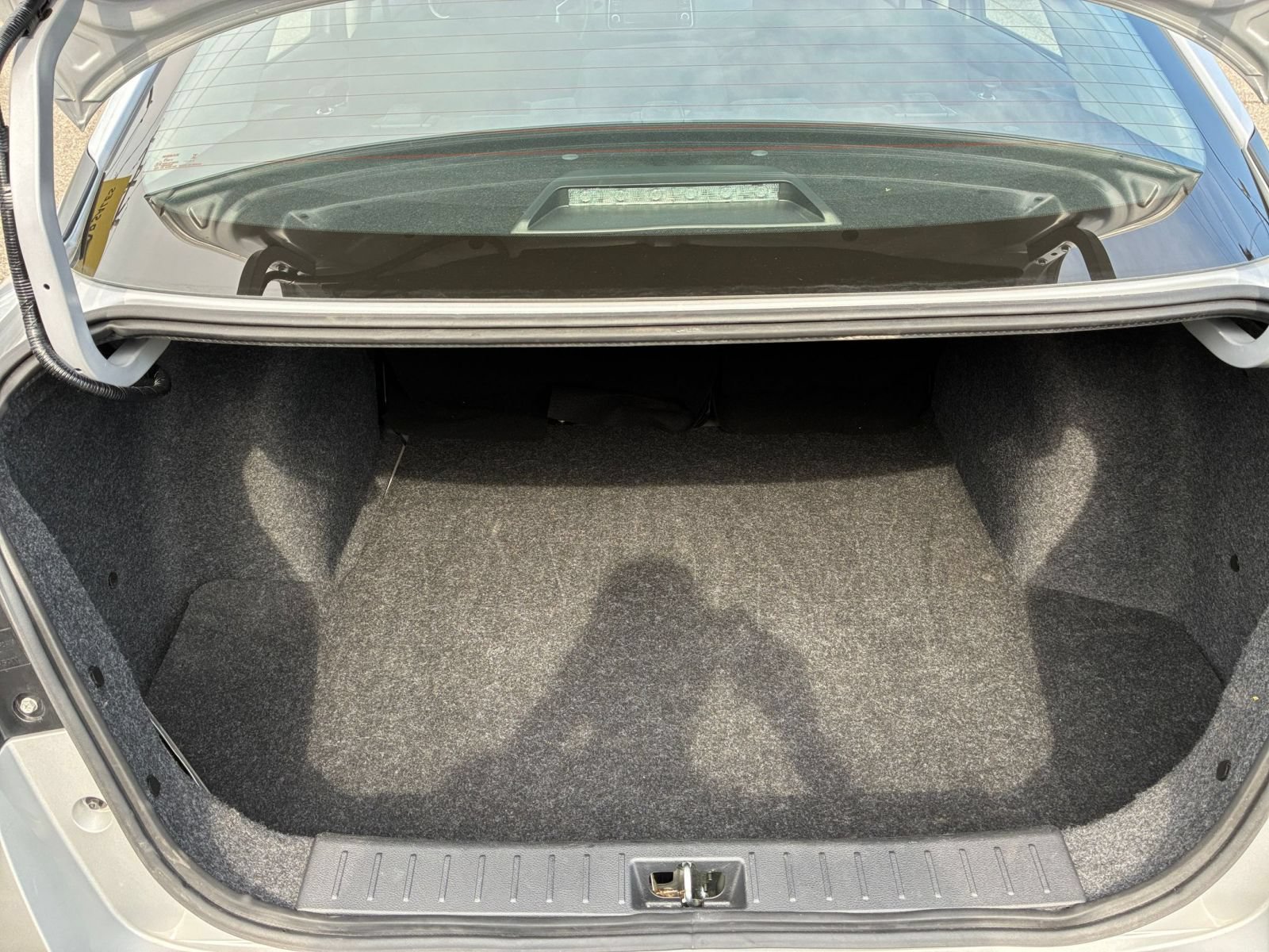 Used 2025 Nissan Versa SV FWD image 29