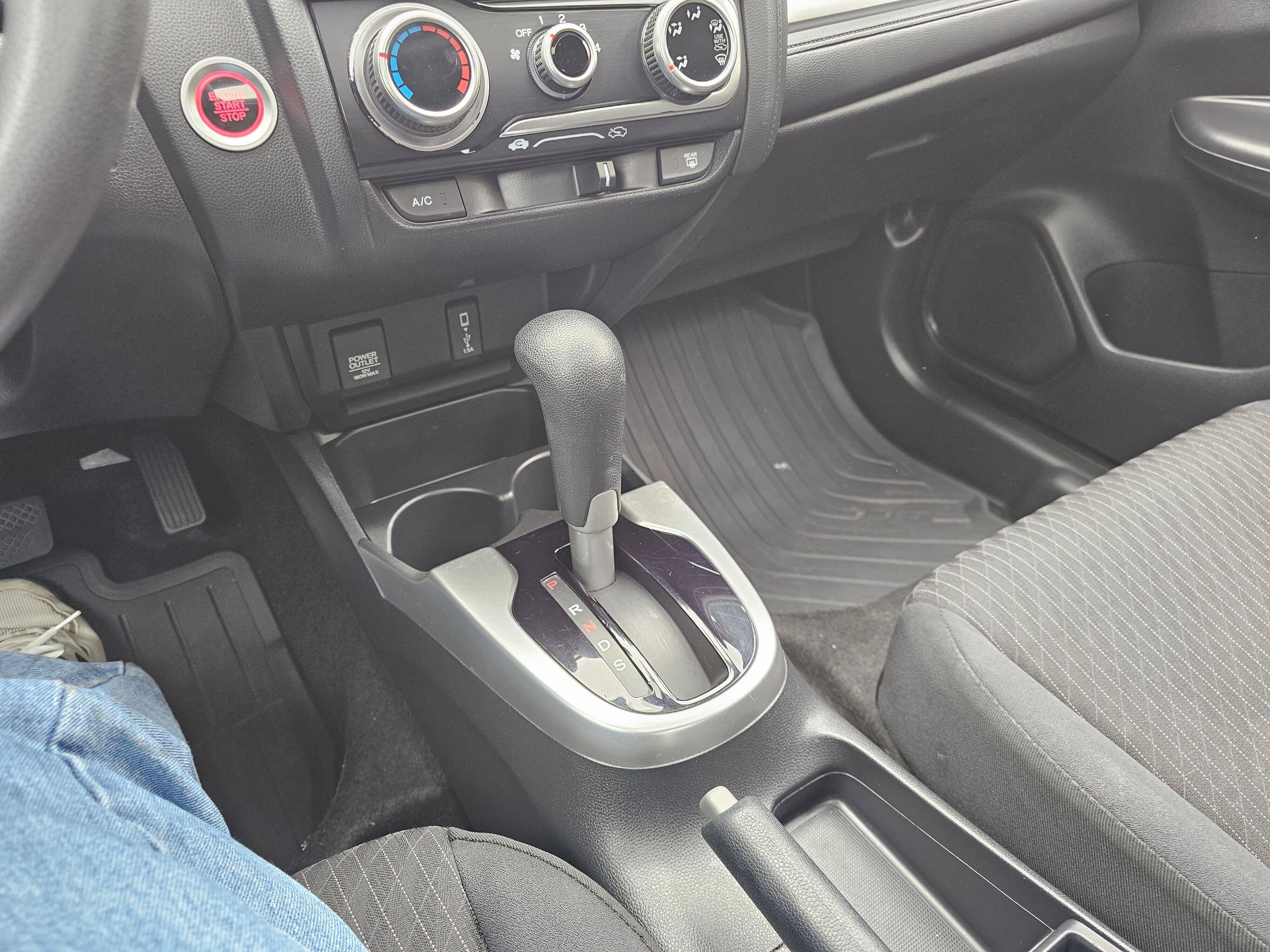 Used 2018 Honda Fit EX image 28