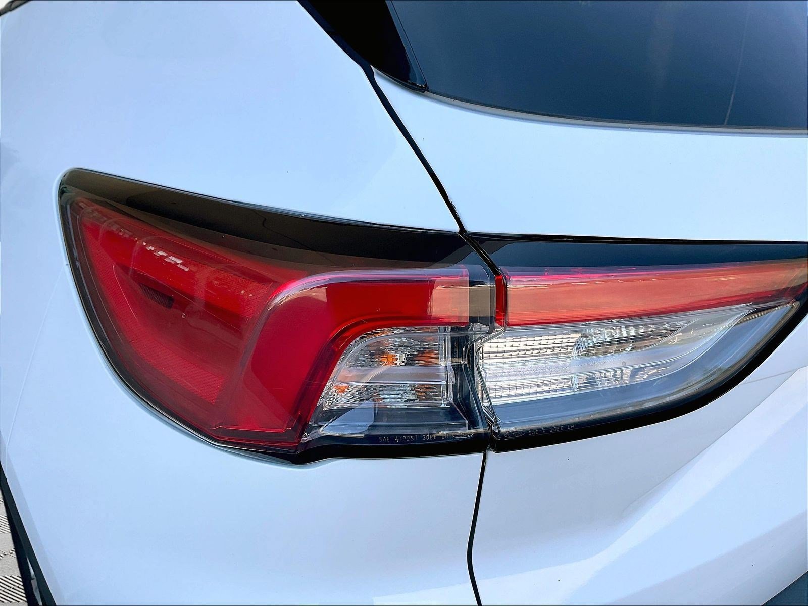 Used 2020 Ford Escape SE FWD image 23