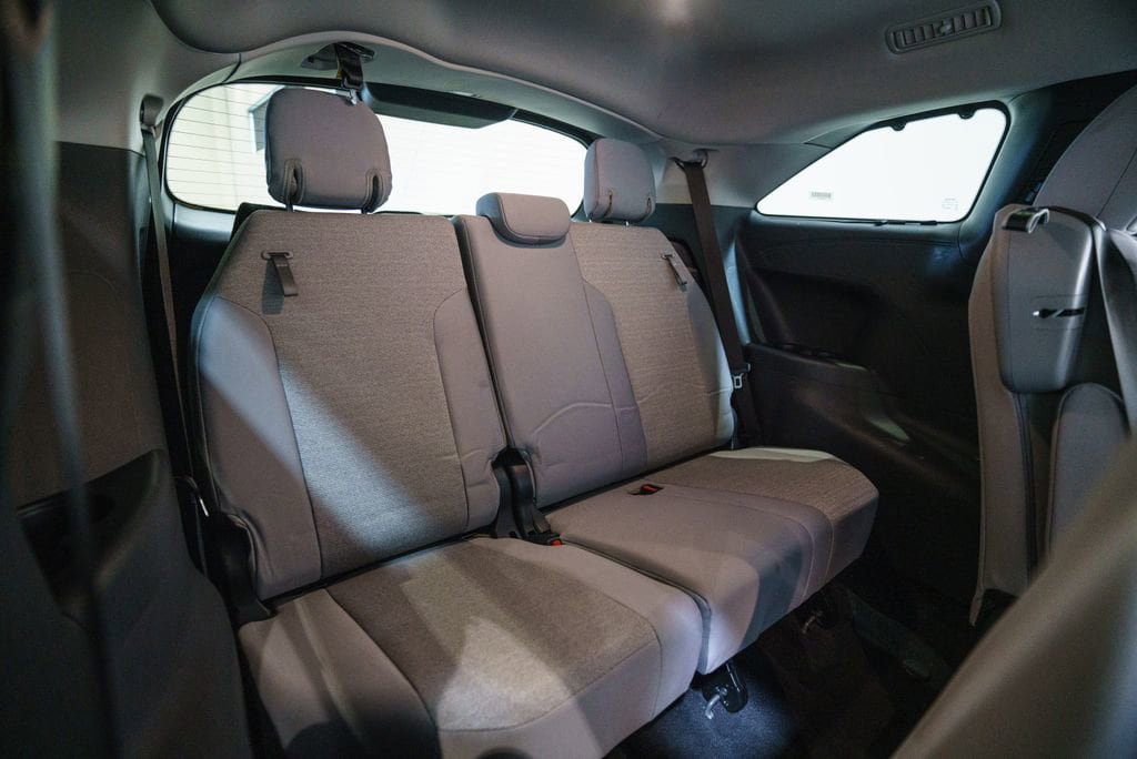 Certified 2026 Toyota Sienna LE FWD image 36