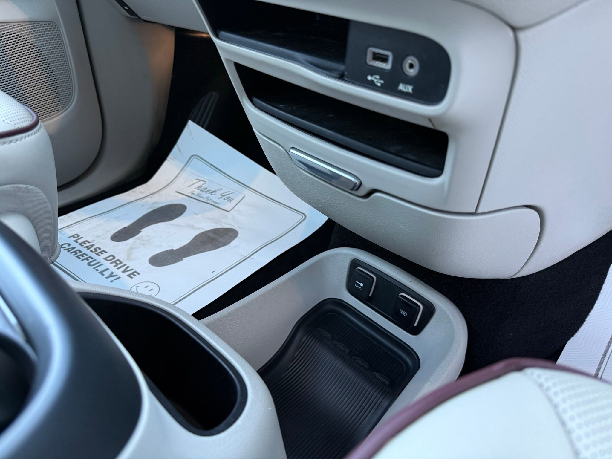 Used 2020 Chrysler Pacifica Limited image 19