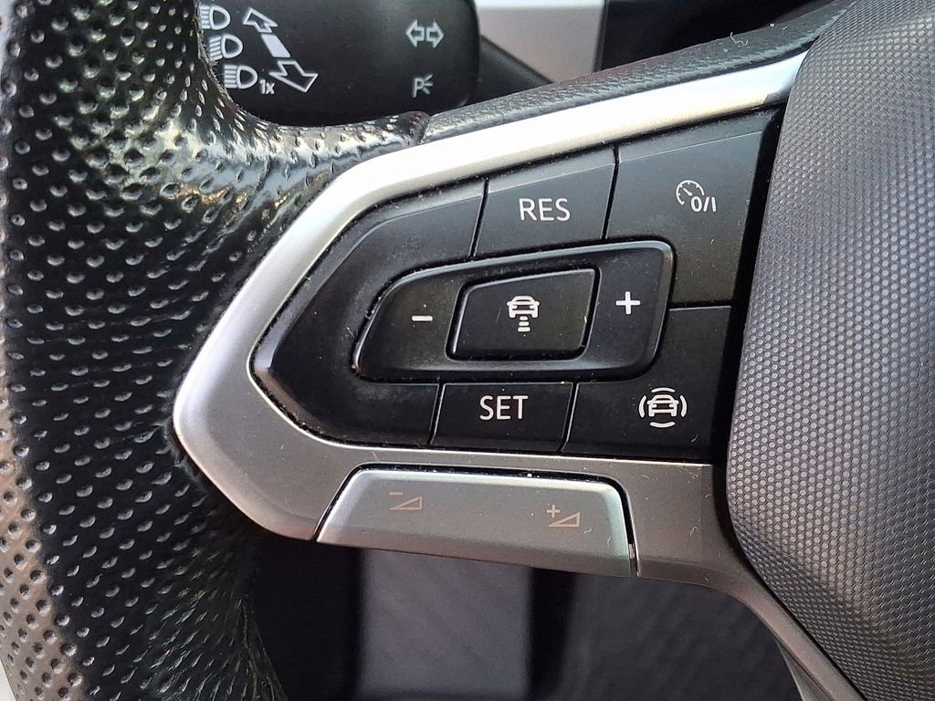 Used 2021 Volkswagen Atlas SE w/ Panoramic Sunroof Package image 23