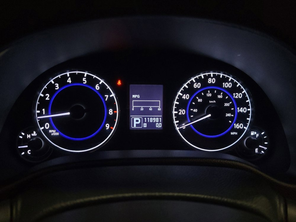 Used 2013 INFINITI G37 x w/ Premium Pkg image 23