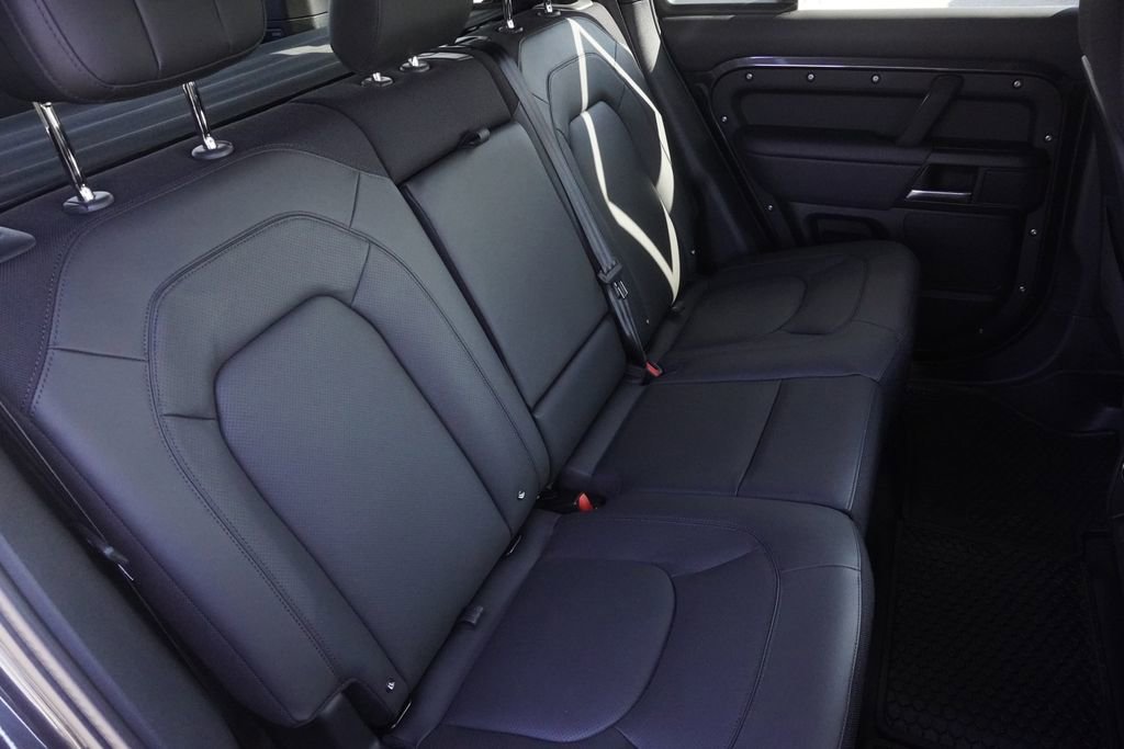 New 2025 Land Rover Defender 110 V8 image 27