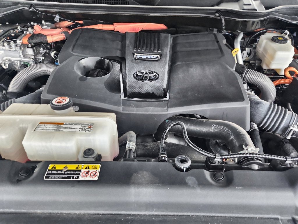 Used 2023 Toyota Sequoia Capstone AWD/4WD image 40
