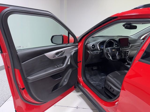 Used 2024 Chevrolet Blazer LT image 9
