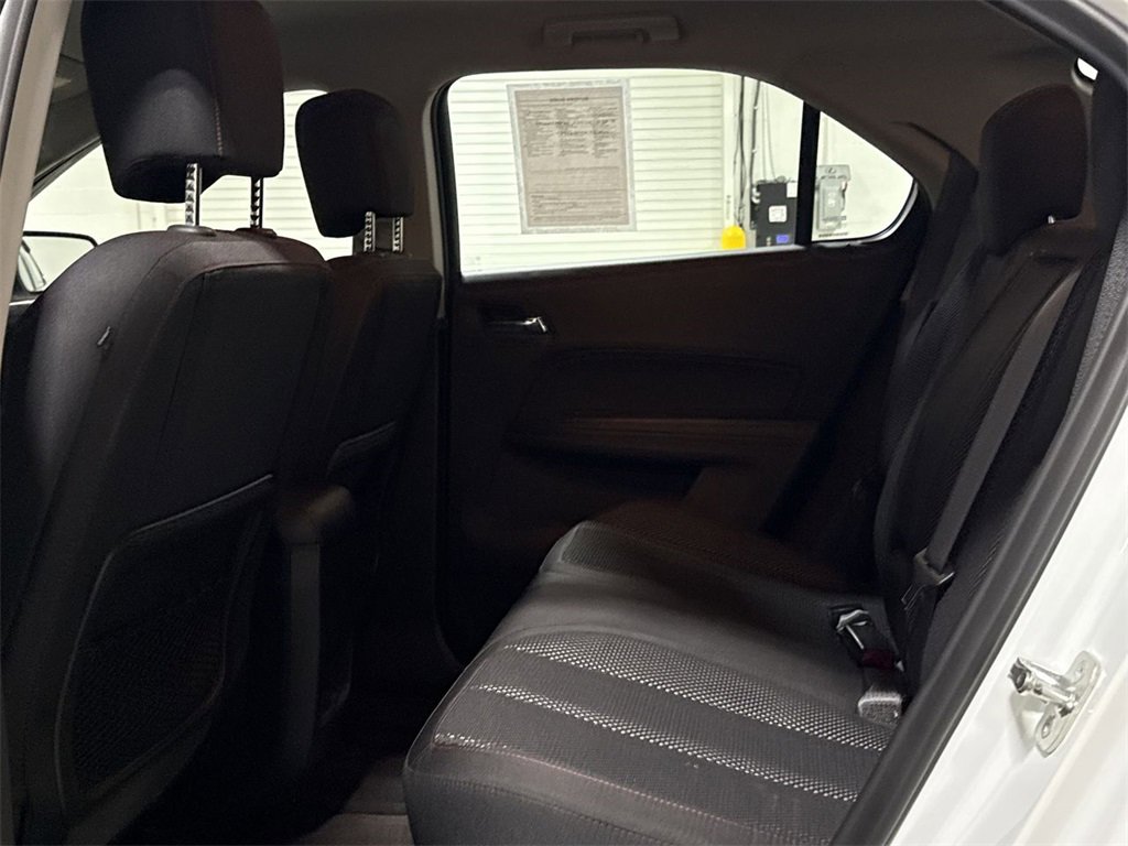Used 2016 Chevrolet Equinox LS image 22