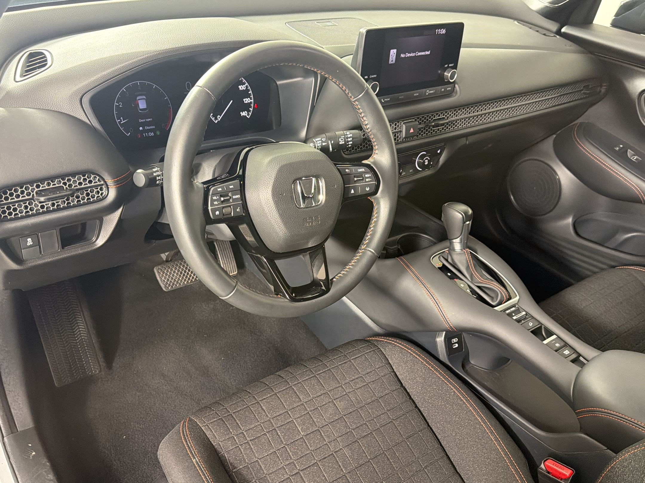 Used 2024 Honda HR-V Sport image 4