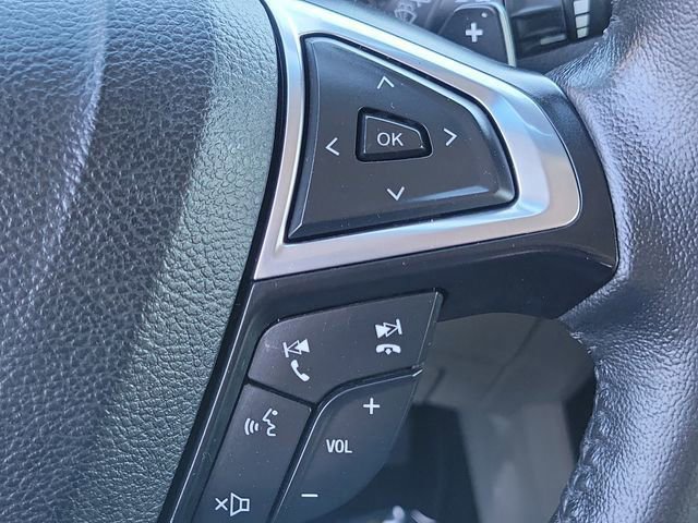 Used 2015 Ford Edge Titanium FWD image 9