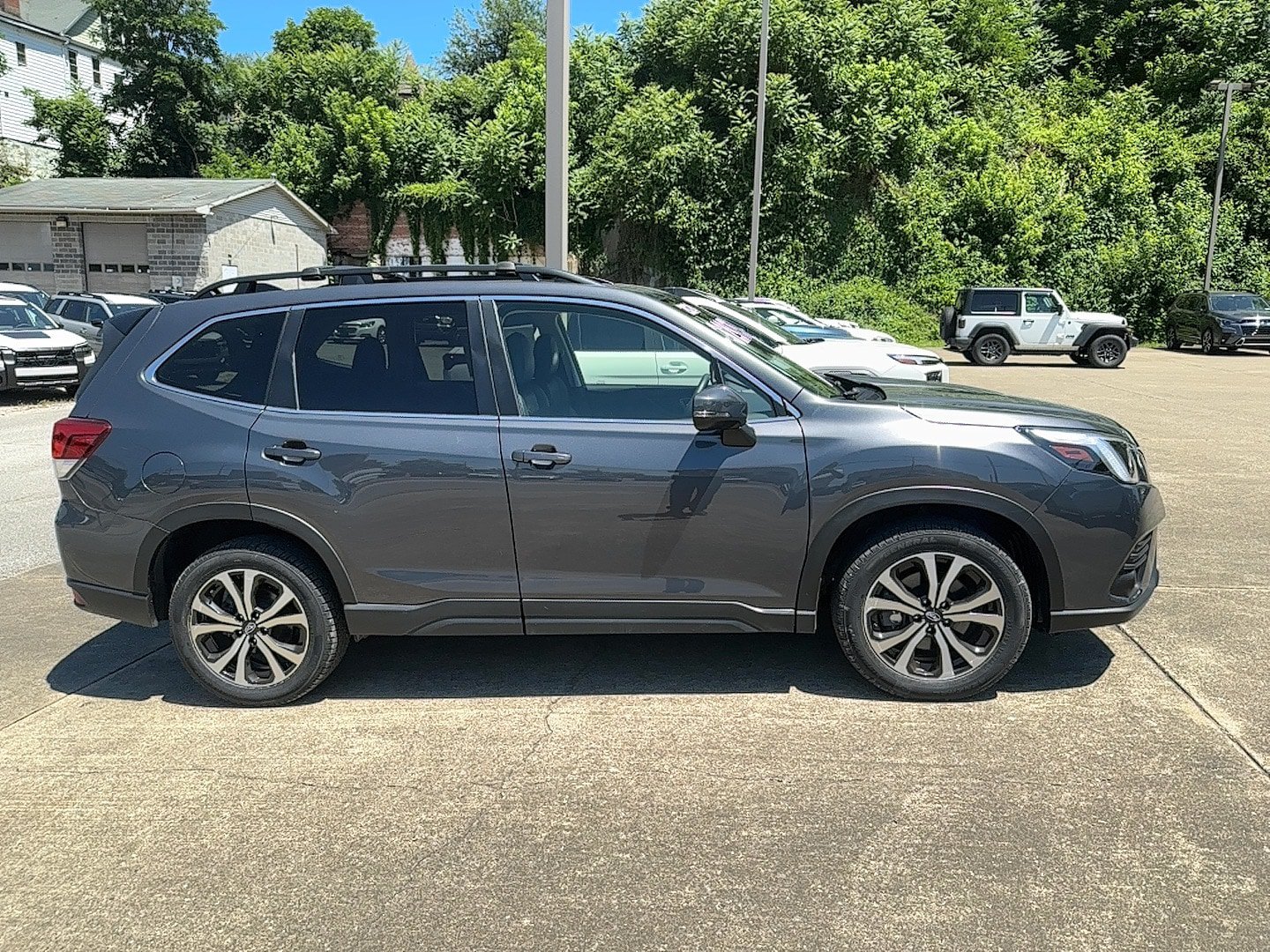 Certified 2024 Subaru Forester Limited w/ Convenience Package AWD/4WD image 4