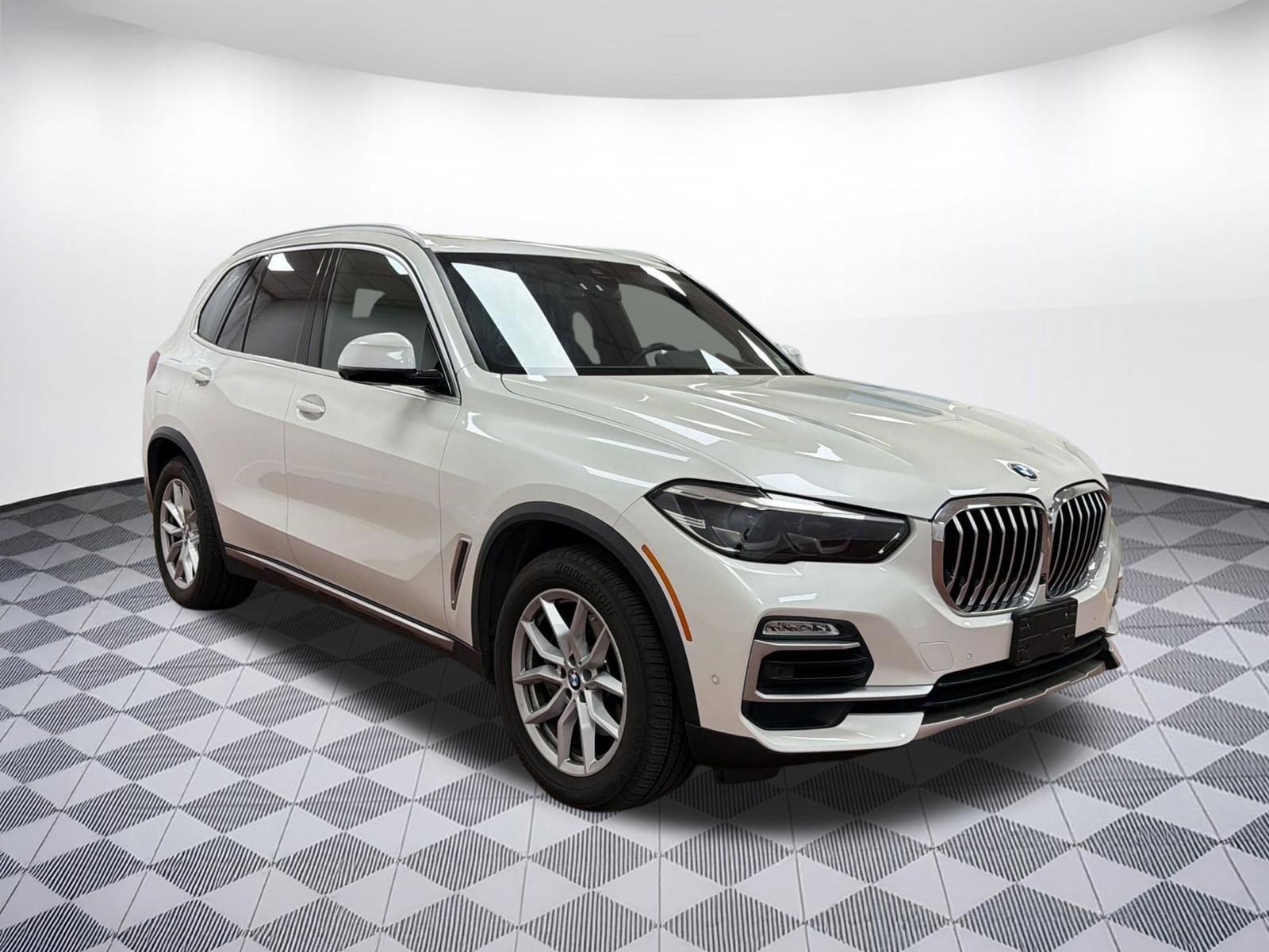 Used 2021 BMW X5 xDrive40i w/ Premium Package image 6