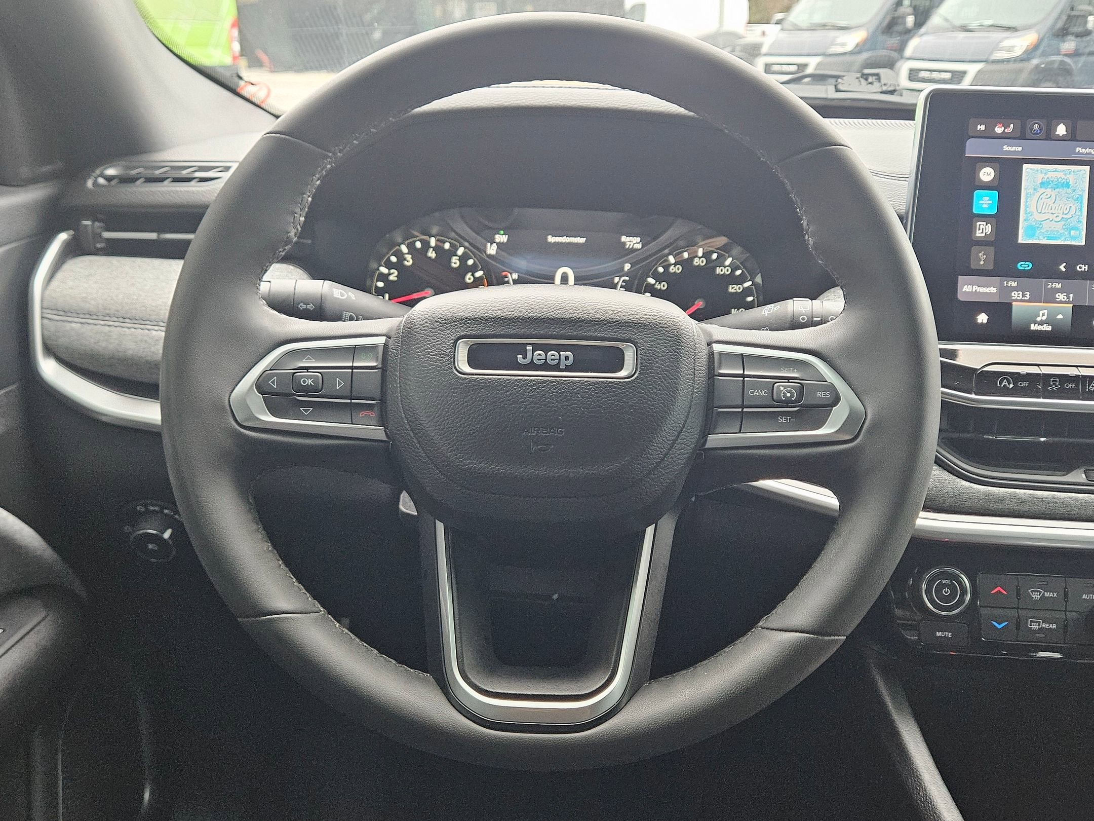 Used 2023 Jeep Compass Latitude w/ Convenience Group image 16