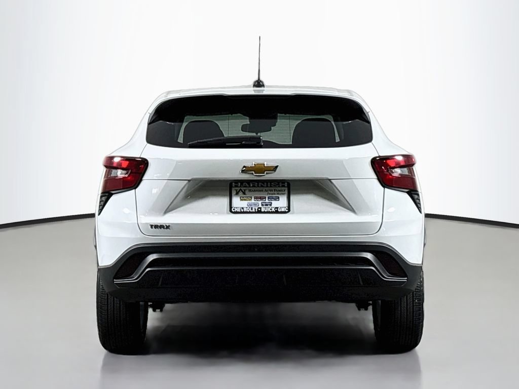 Certified 2025 Chevrolet Trax LS w/ LS Convenience Package FWD image 6