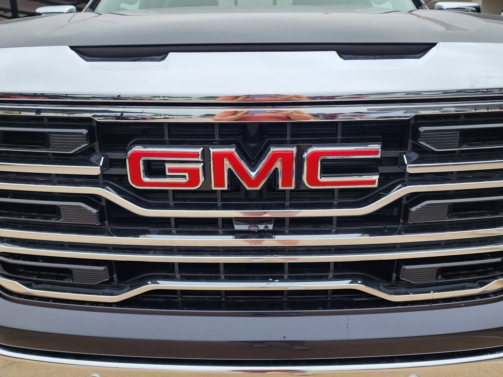New 2026 GMC Sierra 1500 SLT w/ SLT Premium Plus Package image 10