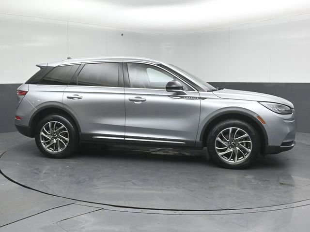 Certified 2022 Lincoln Corsair AWD w/ Equipment Group 101A image 5