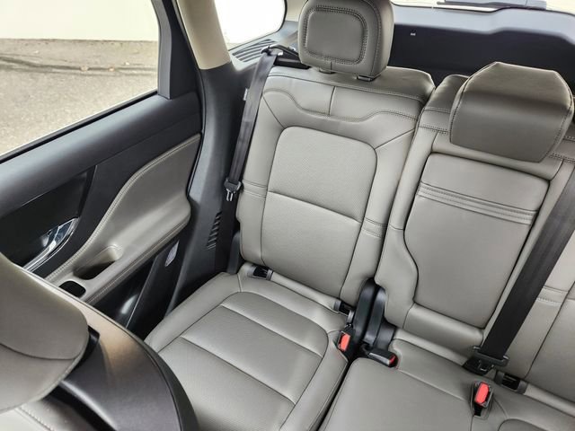 New 2026 Lincoln Corsair Premiere image 13