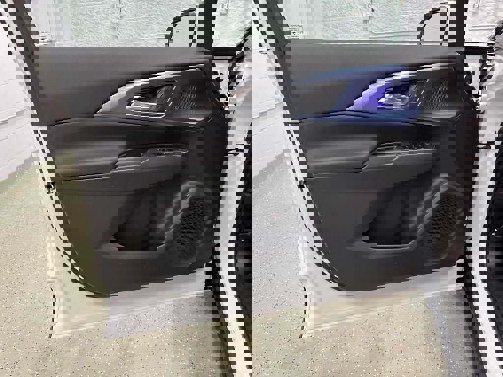 New 2026 Chevrolet Equinox EV LT image 13