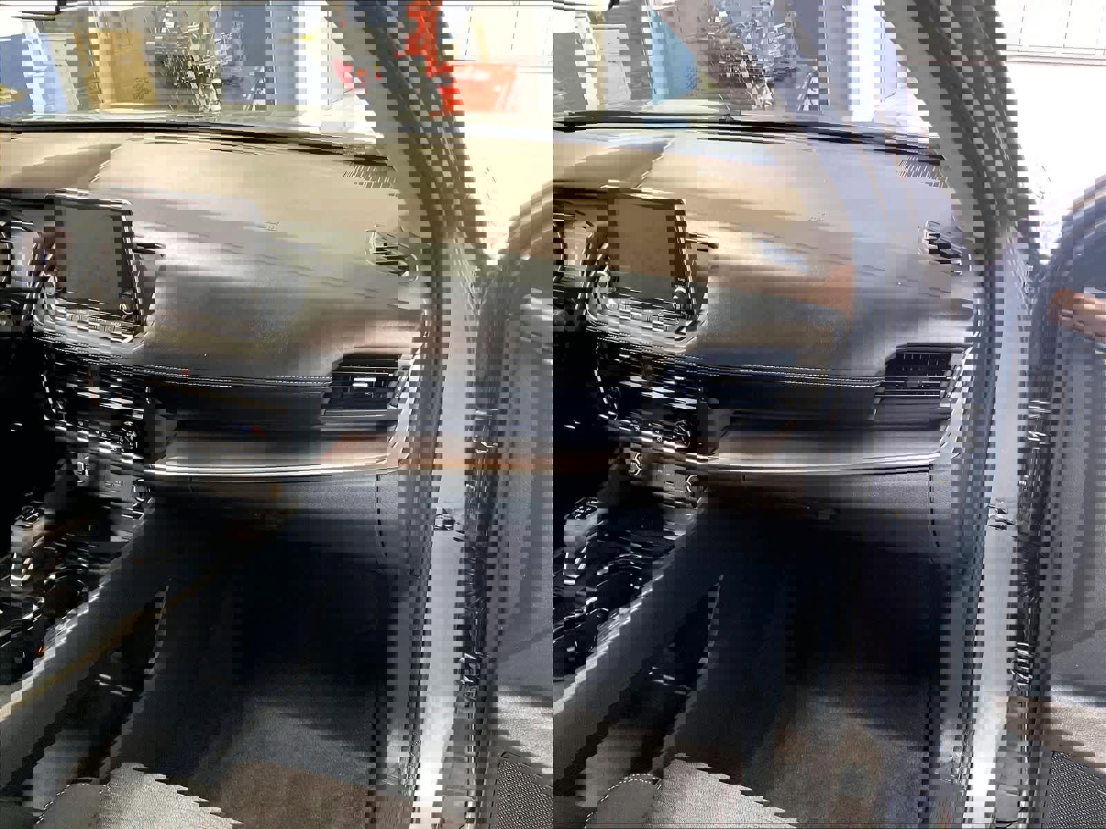 Certified 2023 Nissan Rogue SV AWD/4WD image 13