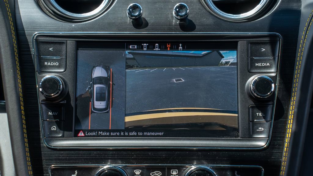 Used 2019 Bentley Bentayga image 56