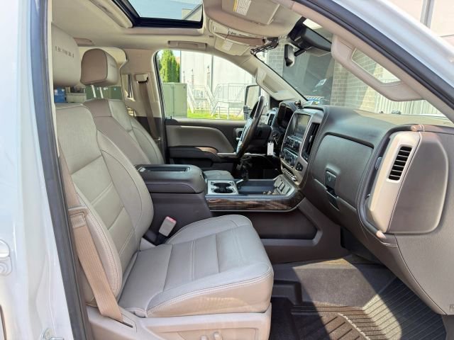 Used 2016 GMC Sierra 3500 Denali w/ Duramax Plus Package AWD/4WD image 26