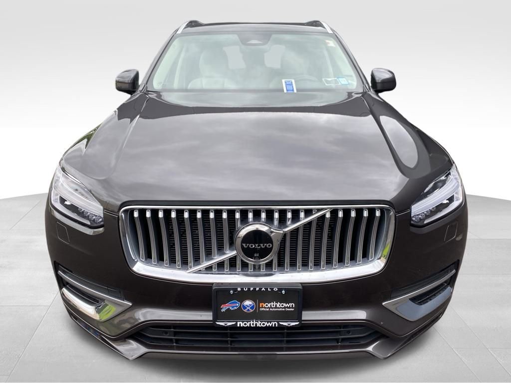 Used 2023 Volvo XC90 B6 Plus w/ Protection Package image 14