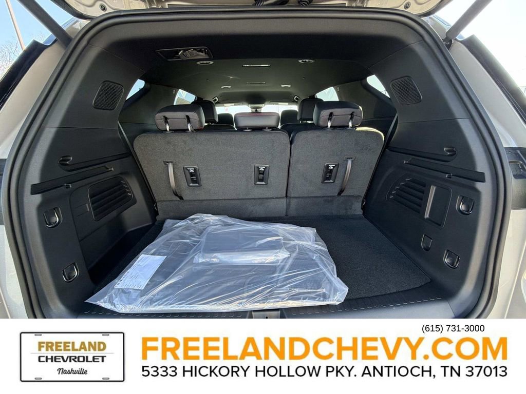 New 2026 Chevrolet Traverse Z71 w/ Driver Confidence Package image 14