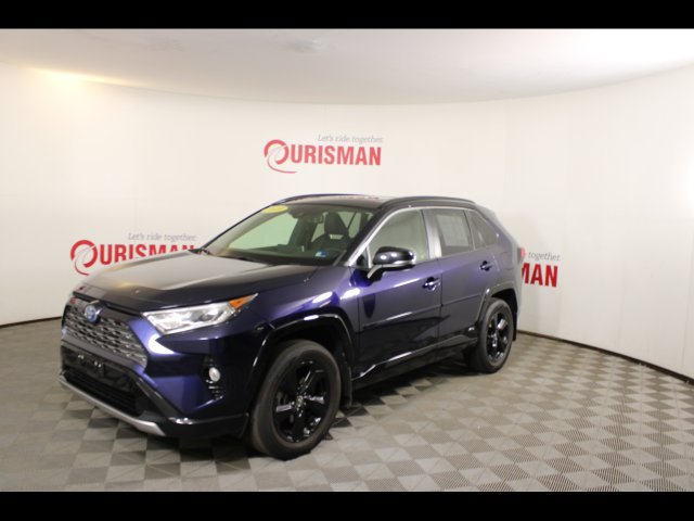 Used 2019 Toyota RAV4 XSE w/ Carpet Mat Package AWD/4WD image 2
