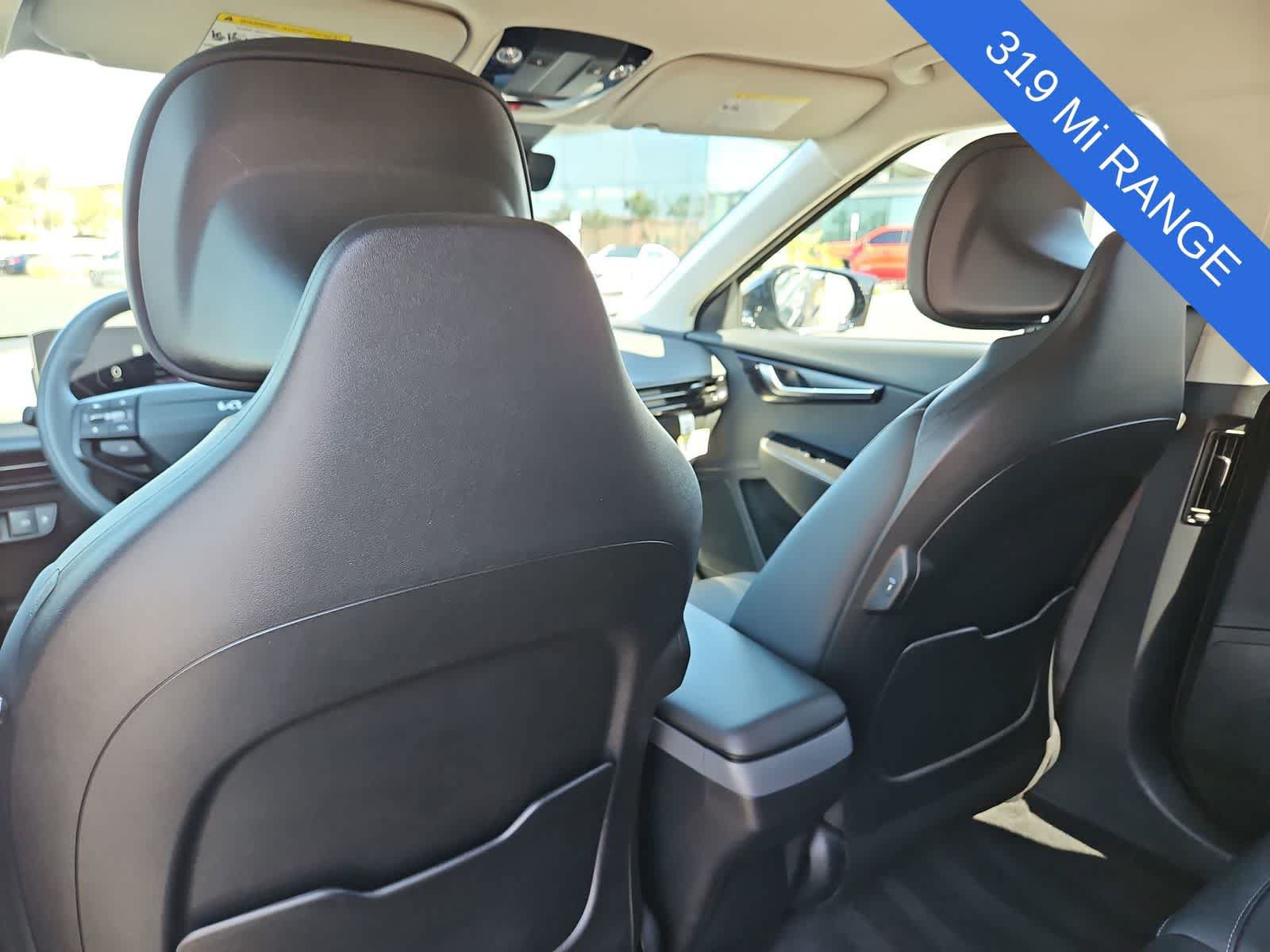 Used 2025 Kia EV6 Light w/ Light LR Technology Package RWD image 16