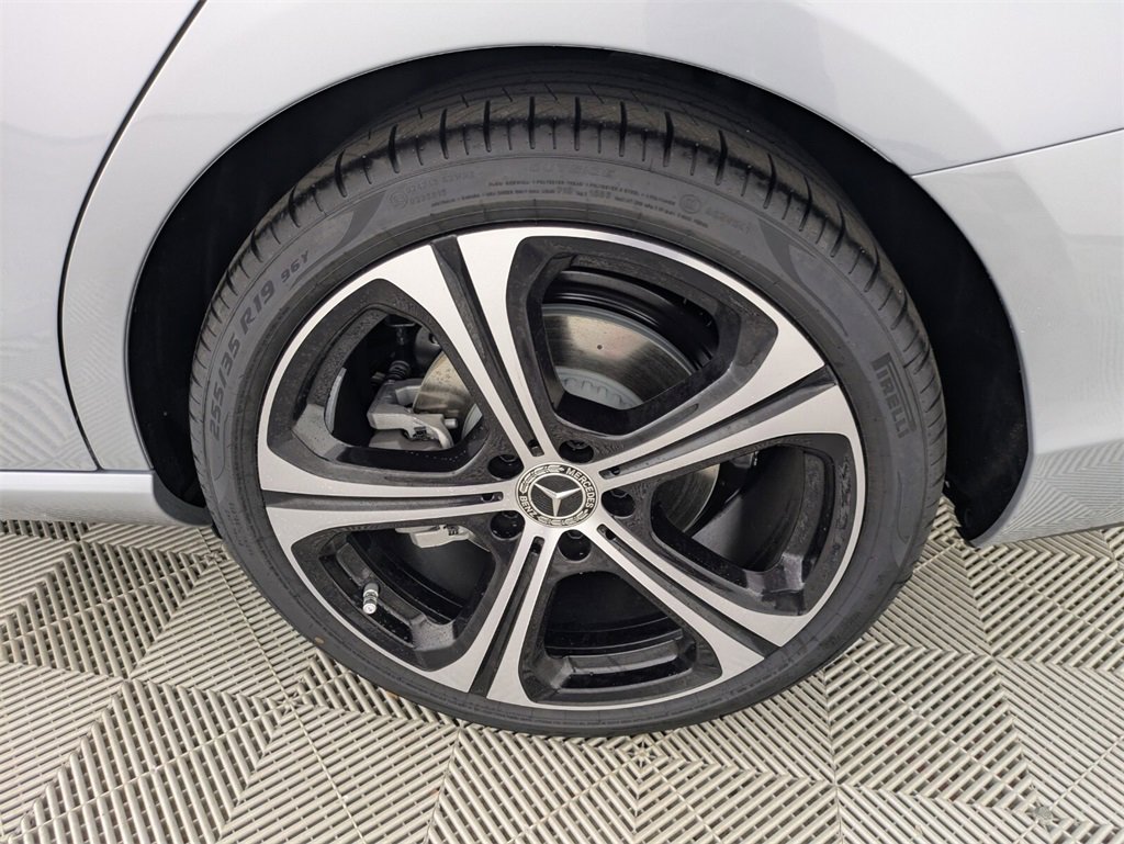 New 2025 Mercedes-Benz C 300 Sedan image 14