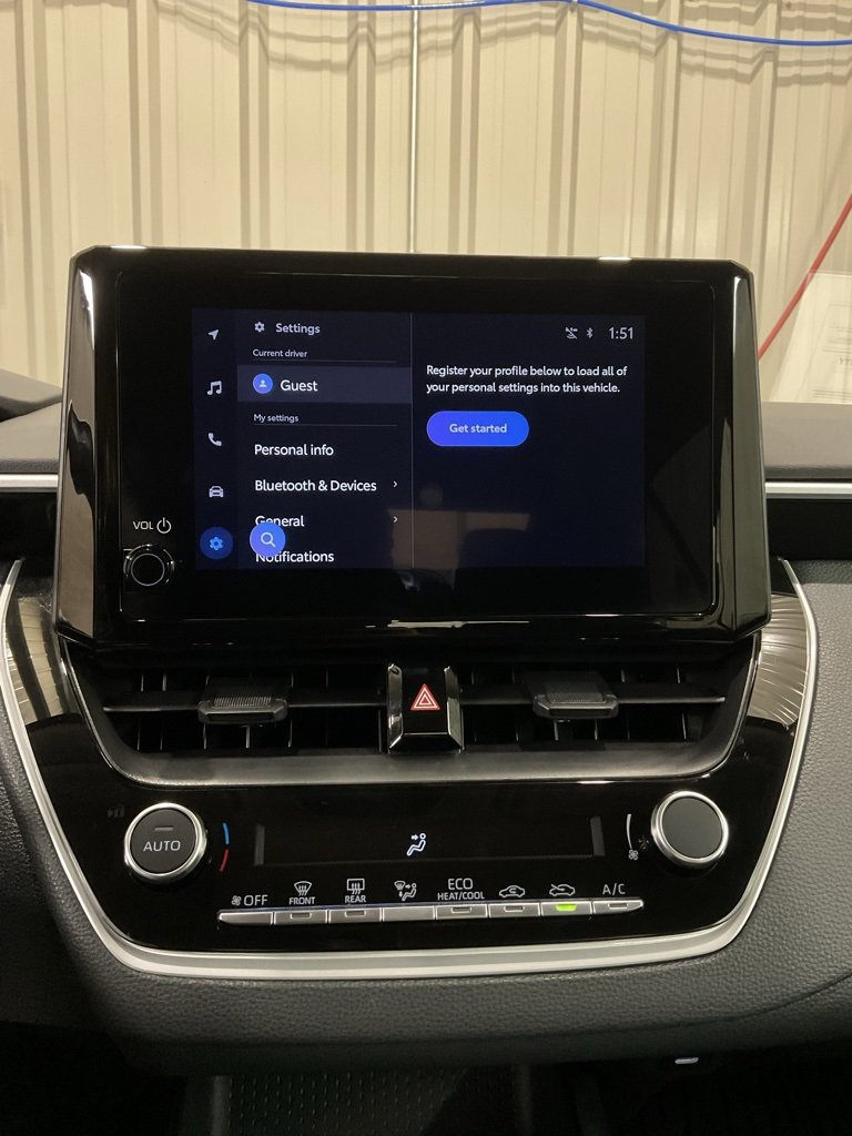 Used 2025 Toyota Corolla LE image 17