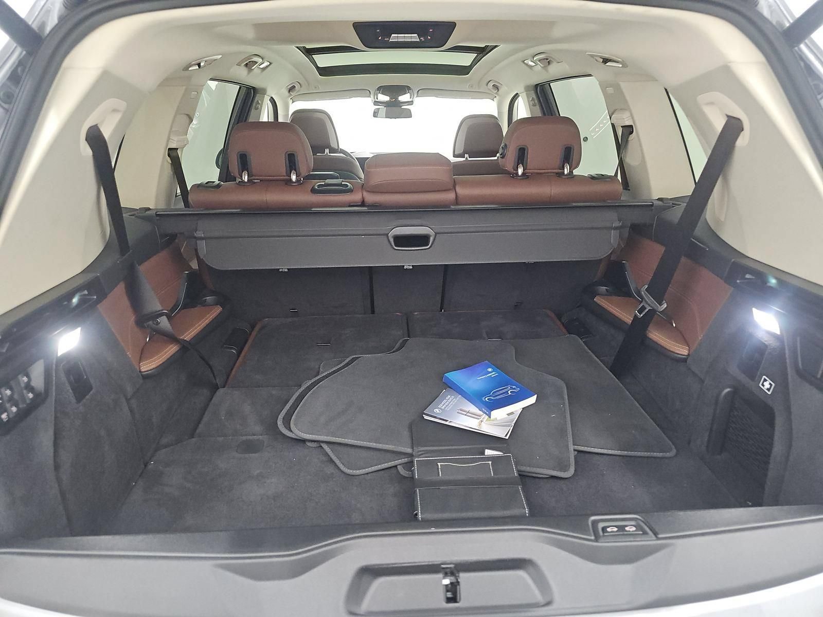 Used 2026 BMW X7 xDrive40i AWD/4WD image 15