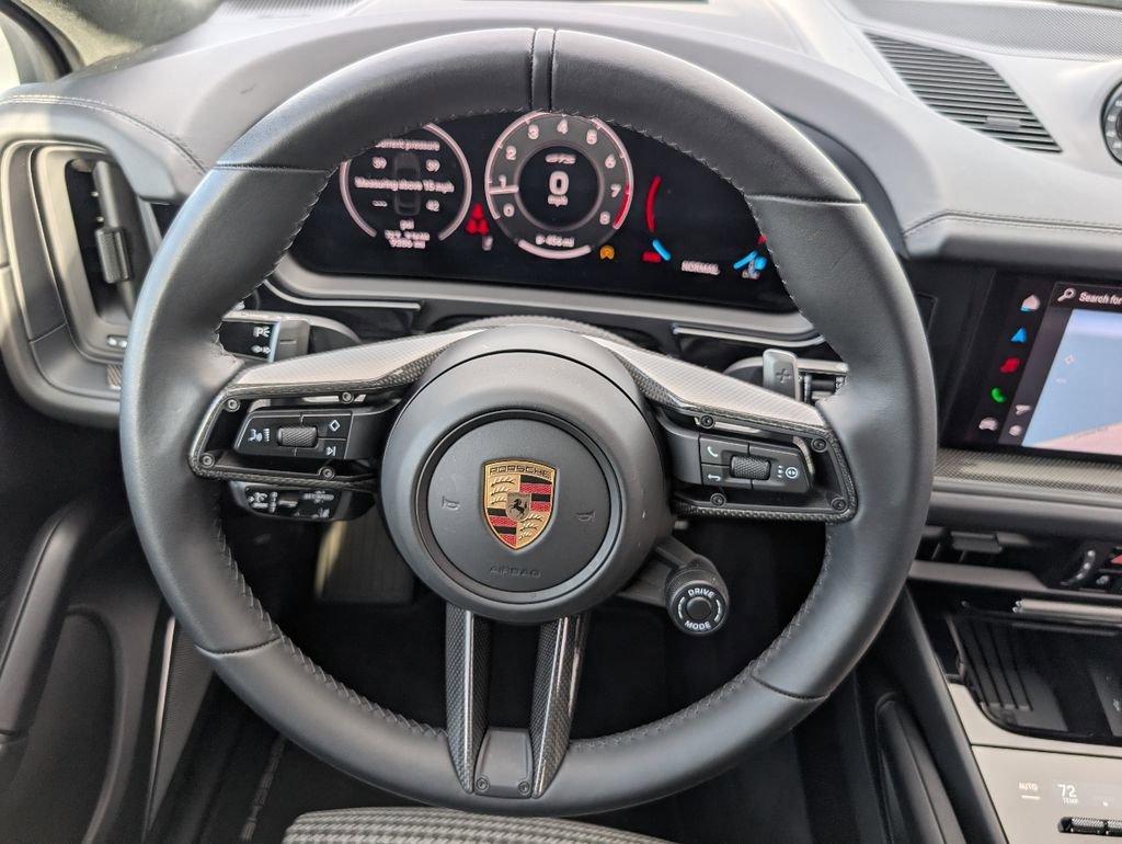 Certified 2025 Porsche Cayenne GTS image 21