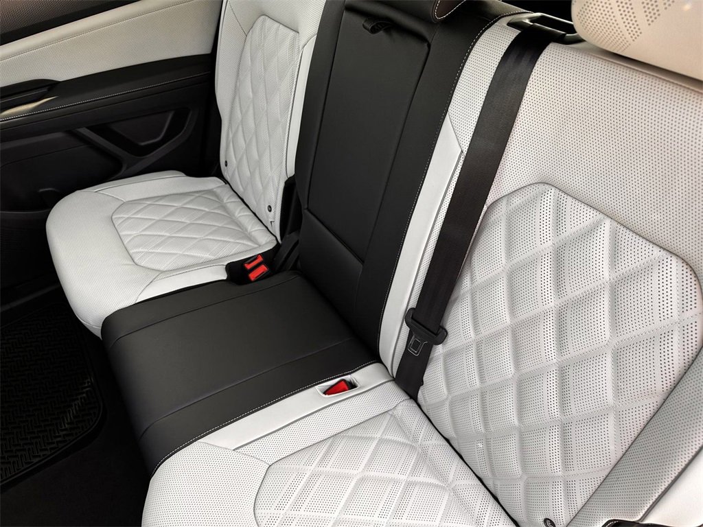 New 2025 Volkswagen Atlas Cross Sport SEL Premium R-Line image 37