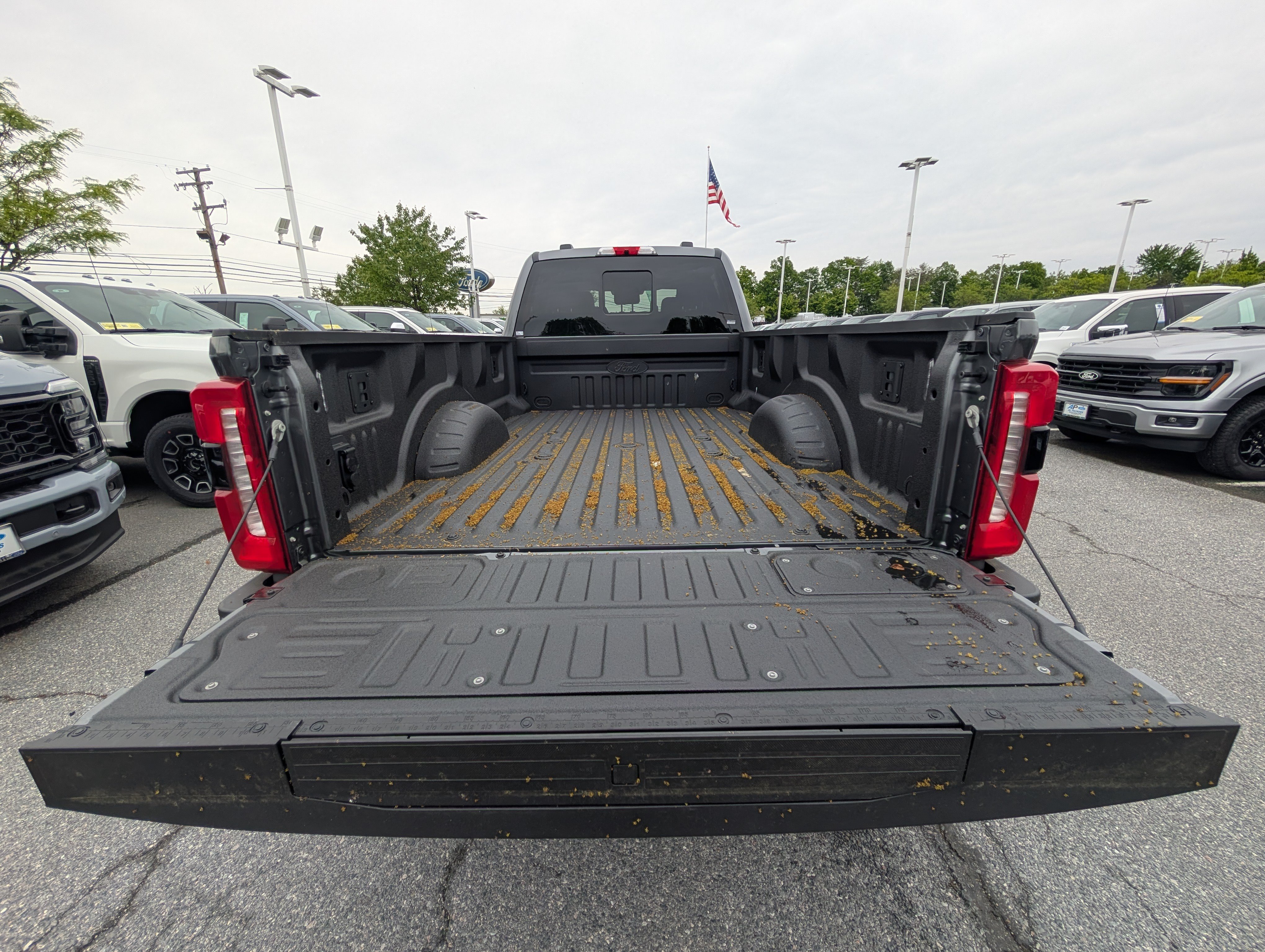New 2026 Ford F350 Lariat w/ Black Appearance Package AWD/4WD image 8